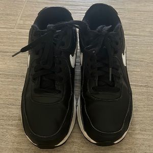 Nike boys air max shoes